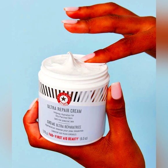 First Aid Beauty Other - FIRST AID BEAUTY Ultra Repair Cream